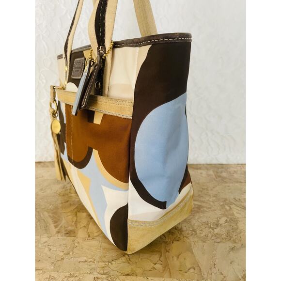 COACH #10113 Hampton tote bag Scarf print tan blue brown signature purse Y2K - Picture 5 of 10